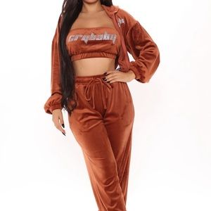 FASHIONOVA crybaby velour set